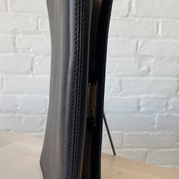 Kate Spade Black envelope on chain - Picture 8 of 9